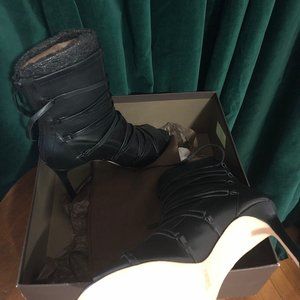 BRAND NEW ELIE TAHARI PEEP TOE LACE UP BLACK BOOTIES